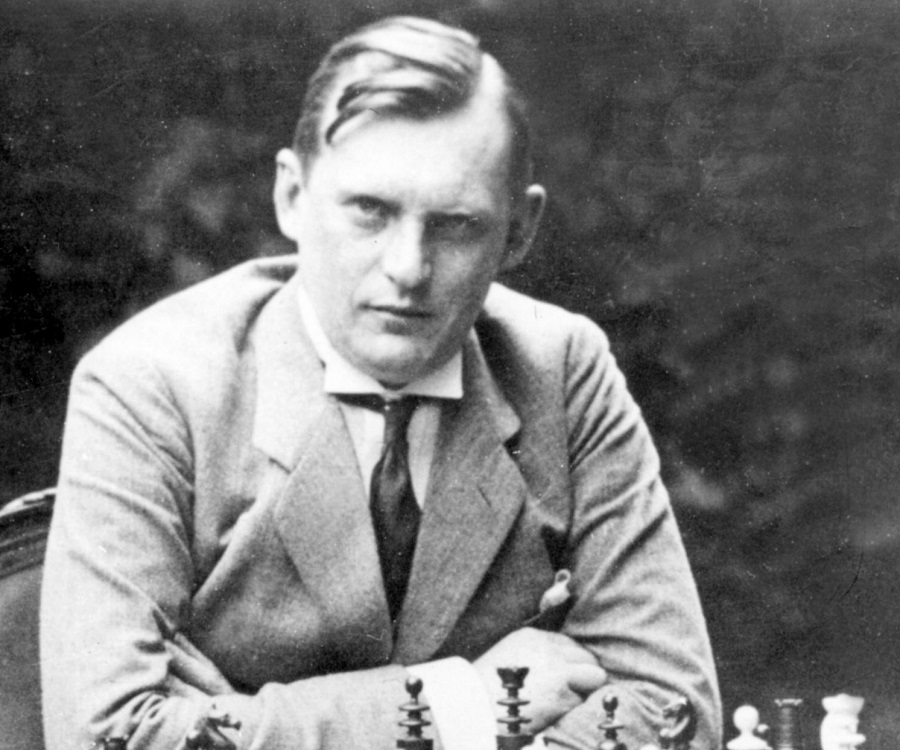 Alekhine 2 1